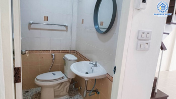 *****ทาวน์เฮ้าส์มือสองนนทบุรี ม.นวรัตน์ บางกรวย-ไทรน้อย เนื้อที่ 17.4 ตร.ว. ฟังก์ชัน 3 ห้องนอน 2 ห้องน้ำ 1 ที่จอดรถ บนทำเเดินทางสะดวก เชื่อมต่อถ.กาญจนาภิเษก ใกล้รถไฟฟ้าสายสีม่วง "สถานีบางพลู" และทางด่วน "กาญจนาภิเษก"